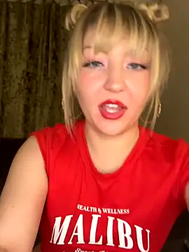 assstrogirl online show from November 25, 2025, 10:04 am