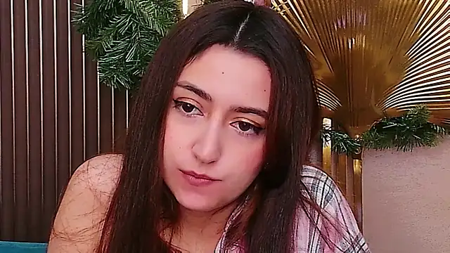 Snapshot of Gloria_Bendall chatting on January 7, 2026, 12:10 pm Gloria Bendall online show from January 7, 2026, 12:10 pm