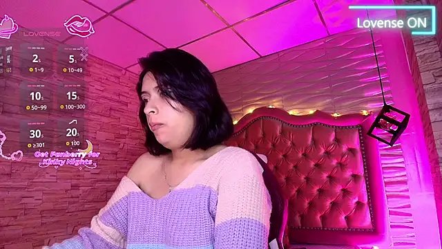 Roxanne Han online show from November 22, 2025, 11:53 am