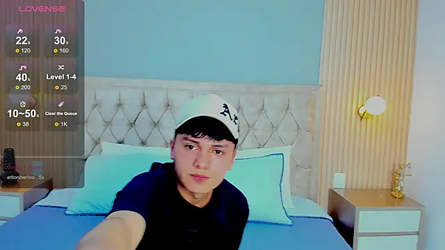 Maxii18  online show from January 6, 2026, 3:10 am