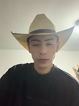 Sebastian Reed online show from February 5, 2026, 4:52 am