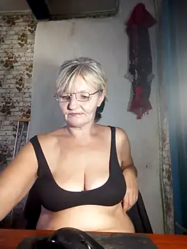 Snapshot of NikaGold454 chatting on November 2, 2025, 11:26 am NikaGold454 online show from November 2, 2025, 11:26 am