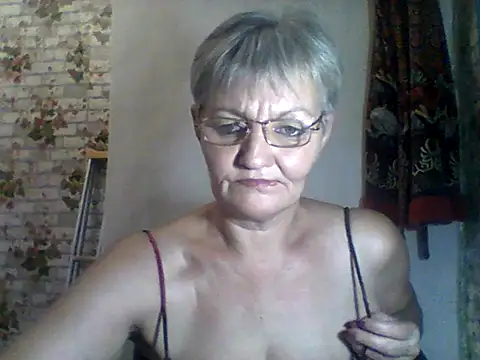 Snapshot of NikaGold454 chatting on December 19, 2025, 9:55 am NikaGold454 online show from December 19, 2025, 9:55 am