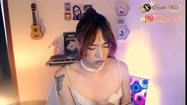 AdelineEsposito online show from March 11, 2026, 5:07 pm