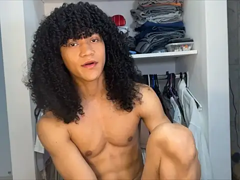 Ethan troya online show from December 21, 2025, 1:19 am