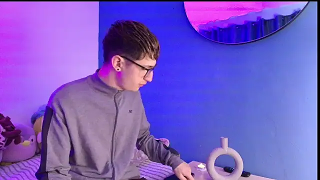 Erick Taylor3 online show from February 7, 2026, 8:39 pm