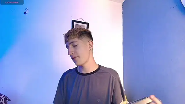 Erick Taylor3 online show from May 23, 2026, 8:08 pm