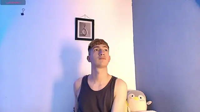 Erick Taylor3 online show from June 11, 2026, 8:06 pm