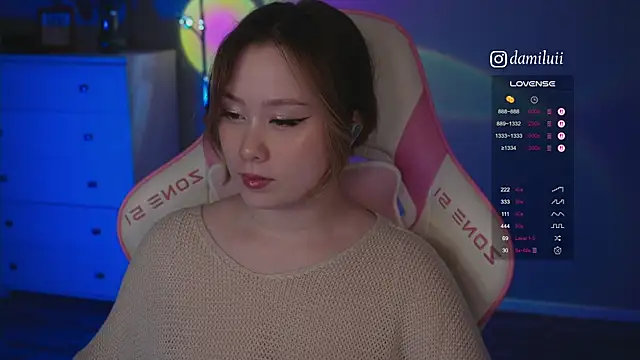 Snapshot of damilui chatting on November 10, 2025, 7:08 pm damilui online show from November 10, 2025, 7:08 pm