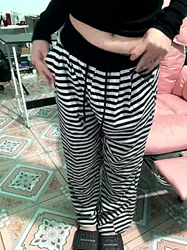 Snapshot of May2k2 chatting on January 13, 2026, 2:48 am May2k2 online show from January 13, 2026, 2:48 am