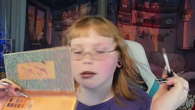 LottieReed online show from November 11, 2025, 3:07 pm