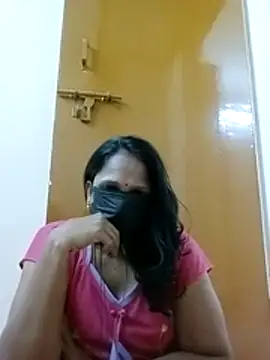 tamilammu1431 online show from November 19, 2025, 3:12 pm