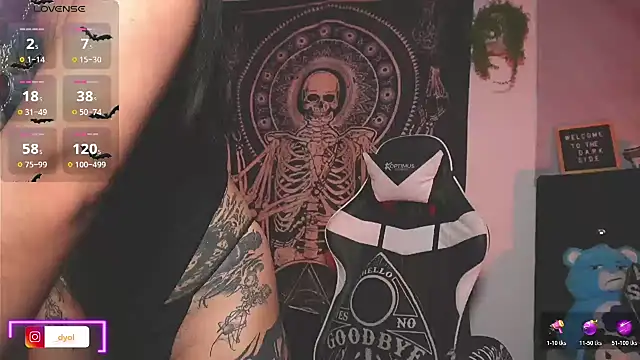 Snapshot of Dalia_Vorhees chatting on November 28, 2025, 1:17 am Dalia Vorhees online show from November 28, 2025, 1:17 am