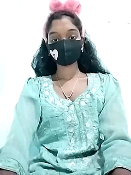 Snapshot of Tushi-10 chatting on February 19, 2026, 11:45 pm Tushi-10 online show from February 19, 2026, 11:45 pm