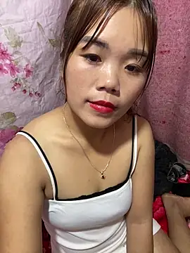 nachi-baby online show from November 11, 2025, 10:21 am