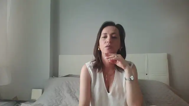 Snapshot of ArianaStarr chatting on May 20, 2026, 7:27 am ArianaStarr online show from May 20, 2026, 7:27 am