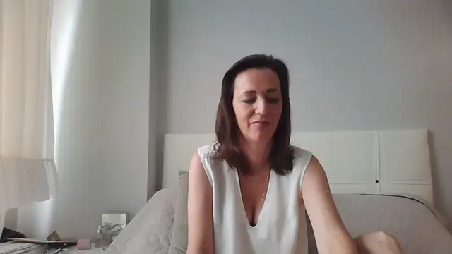 Snapshot of ArianaStarr chatting on June 12, 2026, 5:49 am ArianaStarr online show from June 12, 2026, 5:49 am