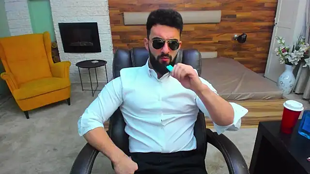 MicahLane online show from December 16, 2025, 5:44 am