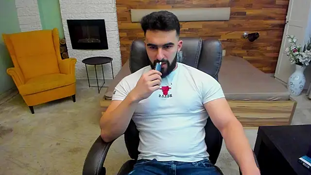 MicahLane online show from November 21, 2025, 5:06 am