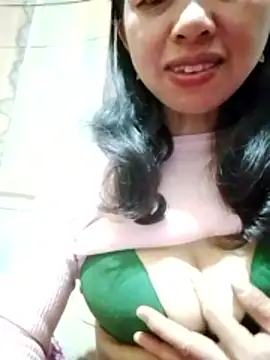 TRIEUTRIEU20 online show from December 21, 2025, 11:34 am