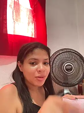 Snapshot of safadynhaaaaaaaa chatting on October 23, 2025, 12:59 pm safadynhaaaaaaaa online show from October 23, 2025, 12:59 pm