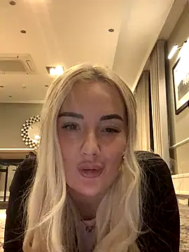 Snapshot of brookemiss88x chatting on October 23, 2025, 7:45 pm brookemiss88x online show from October 23, 2025, 7:45 pm