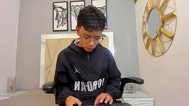 adams bobby online show from February 2, 2026, 11:09 am