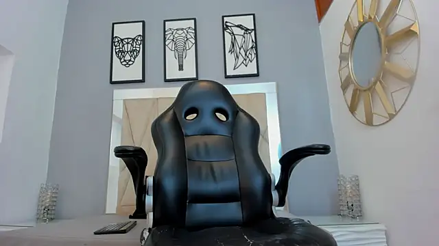 adams bobby online show from April 5, 2026, 11:17 am