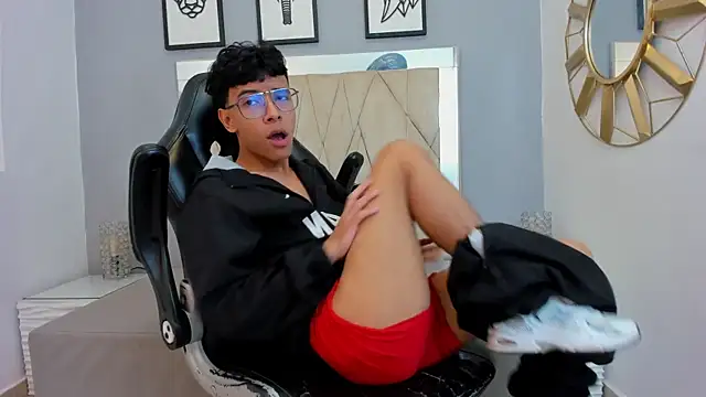 adams bobby online show from April 13, 2026, 11:03 am