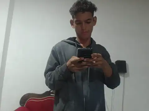 27kemitosu02 online show from October 24, 2025, 2:32 am