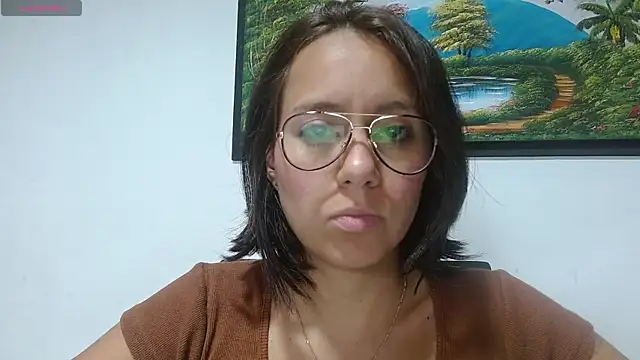 LunaaMorena online show from May 22, 2026, 1:20 pm