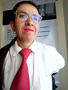 Valentina--1 online show from December 2, 2025, 12:07 pm