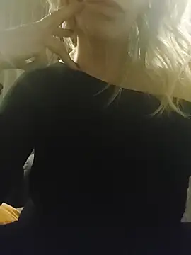 susylux online show from March 25, 2026, 9:46 pm