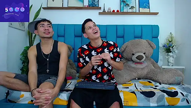 Hot Boys Latinos X online show from March 9, 2026, 11:08 pm