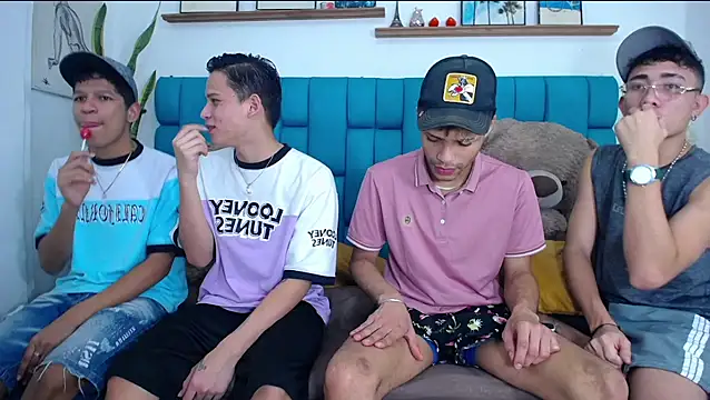 Snapshot of Hot_Boys_Latinos_X chatting on February 27, 2026, 11:48 pm Hot Boys Latinos X online show from February 27, 2026, 11:48 pm