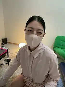 akimix xoxo online show from April 8, 2026, 1:45 pm