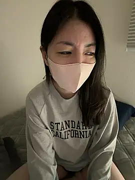 akimix xoxo online show from March 11, 2026, 12:54 pm