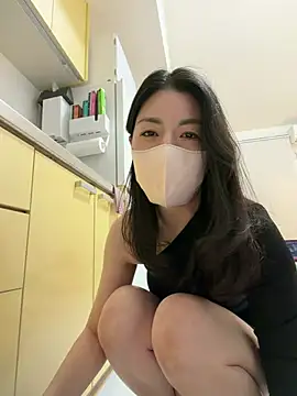 akimix xoxo online show from March 6, 2026, 4:13 pm