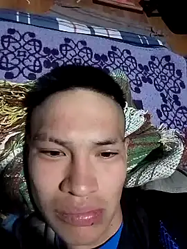 Snapshot of Ojitosbrrr chatting on November 12, 2025, 9:35 am Ojitosbrrr online show from November 12, 2025, 9:35 am