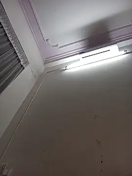 ezabel- online show from November 27, 2025, 1:22 pm