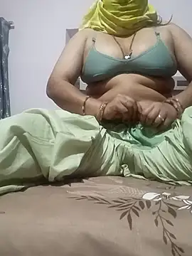 Best couple2001 online show from October 26, 2025, 4:07 pm