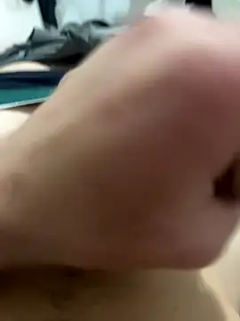 grossebite12335 online show from December 17, 2025, 6:57 pm