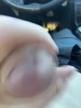 grossebite12335 online show from November 28, 2025, 12:16 pm