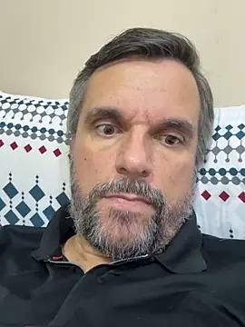 Snapshot of Crave_Me chatting on October 28, 2025, 9:47 pm Crave Me online show from October 28, 2025, 9:47 pm