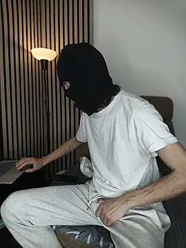 Snapshot of findomhot chatting on December 18, 2025, 6:12 pm findomhot online show from December 18, 2025, 6:12 pm