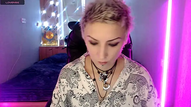 Sweet-n-Strong online show from November 21, 2025, 7:18 am