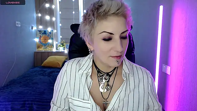 Sweet-n-Strong online show from December 3, 2025, 7:08 am