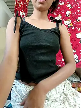 Snapshot of Kissu-Jaan chatting on May 5, 2026, 11:13 am Kissu-Jaan online show from May 5, 2026, 11:13 am