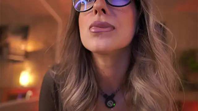 MaddieBryggs online show from July 24, 2026, 6:15 pm