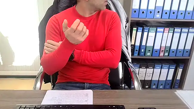 Snapshot of Evasionee chatting on February 13, 2026, 7:30 am Evasionee online show from February 13, 2026, 7:30 am